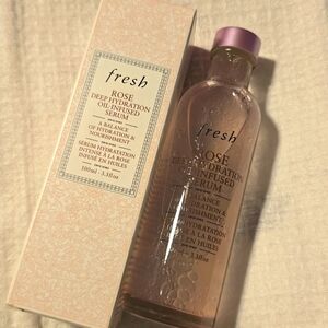 FRESH ROSE & SQUALINE DEEP HYDRATION OIL-INFUSED SERUM.